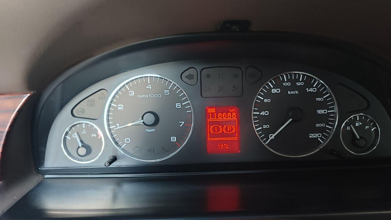 سمند LX XU7 - 1395