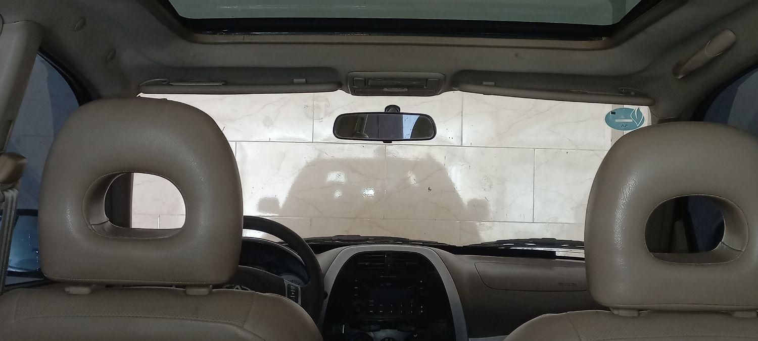 ام وی ام X33 دنده‌ای ساده - 2012