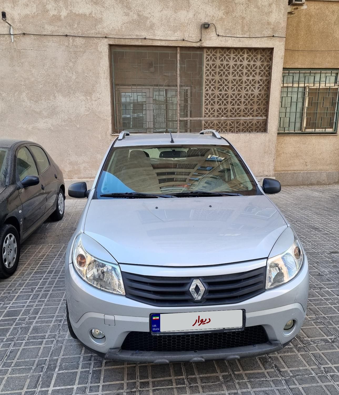 خودرو رنو، ساندرو آگهی ann_17888660