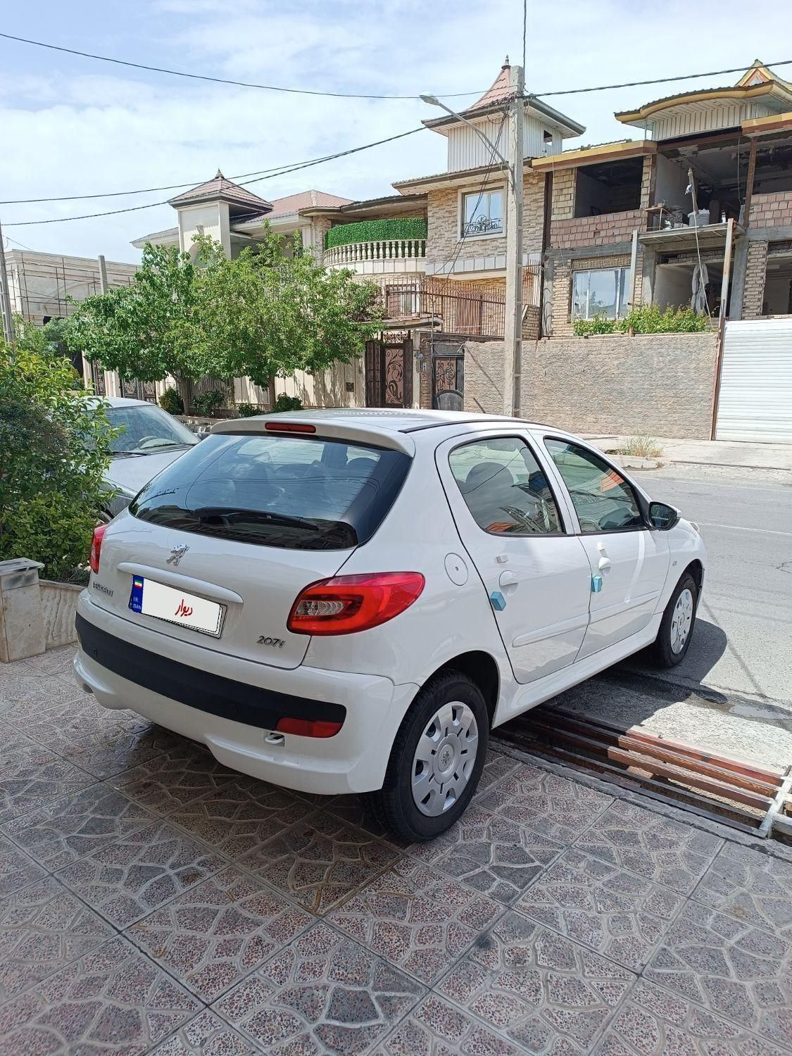 پژو 207 دنده‌ای با موتور TU3 - 1403