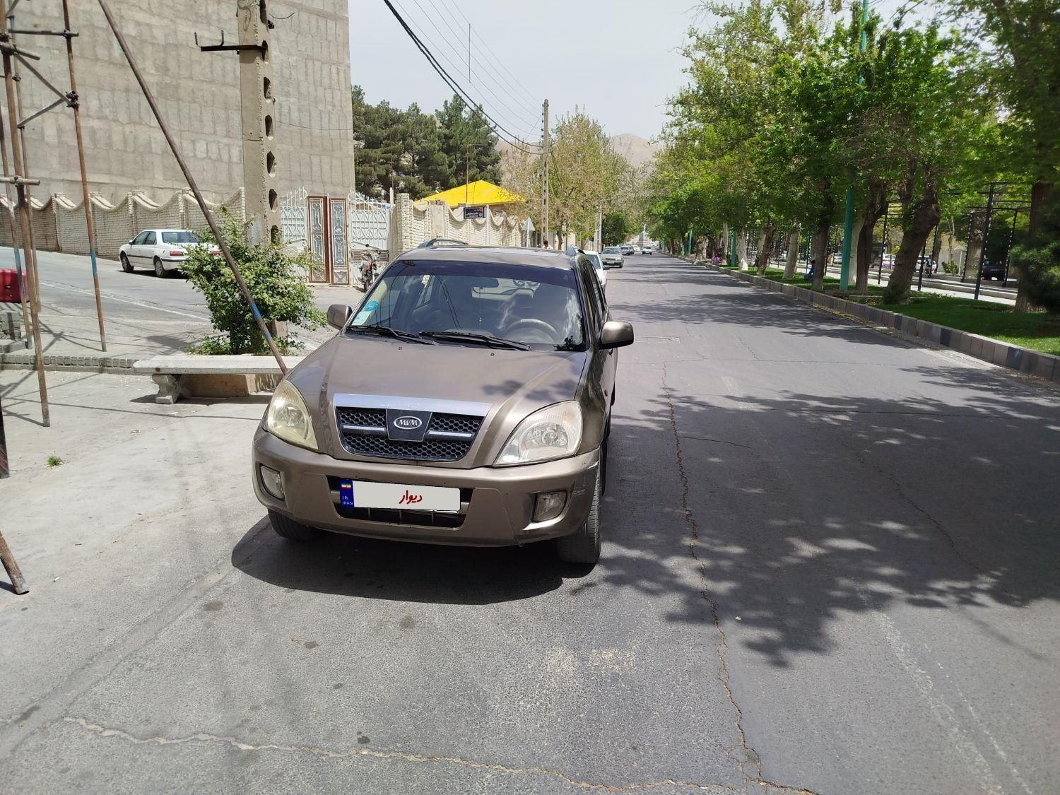 ام وی ام X33 دنده‌ای ساده - 2012