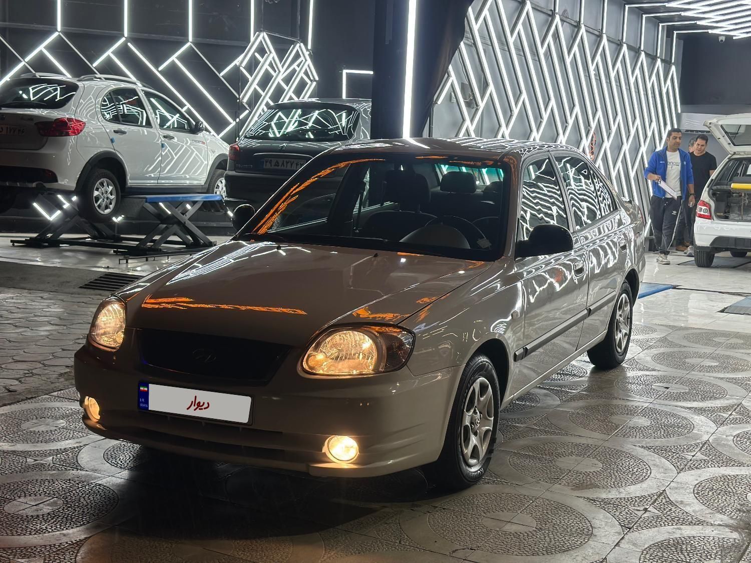 هیوندای ورنا اتوماتیک - 2009