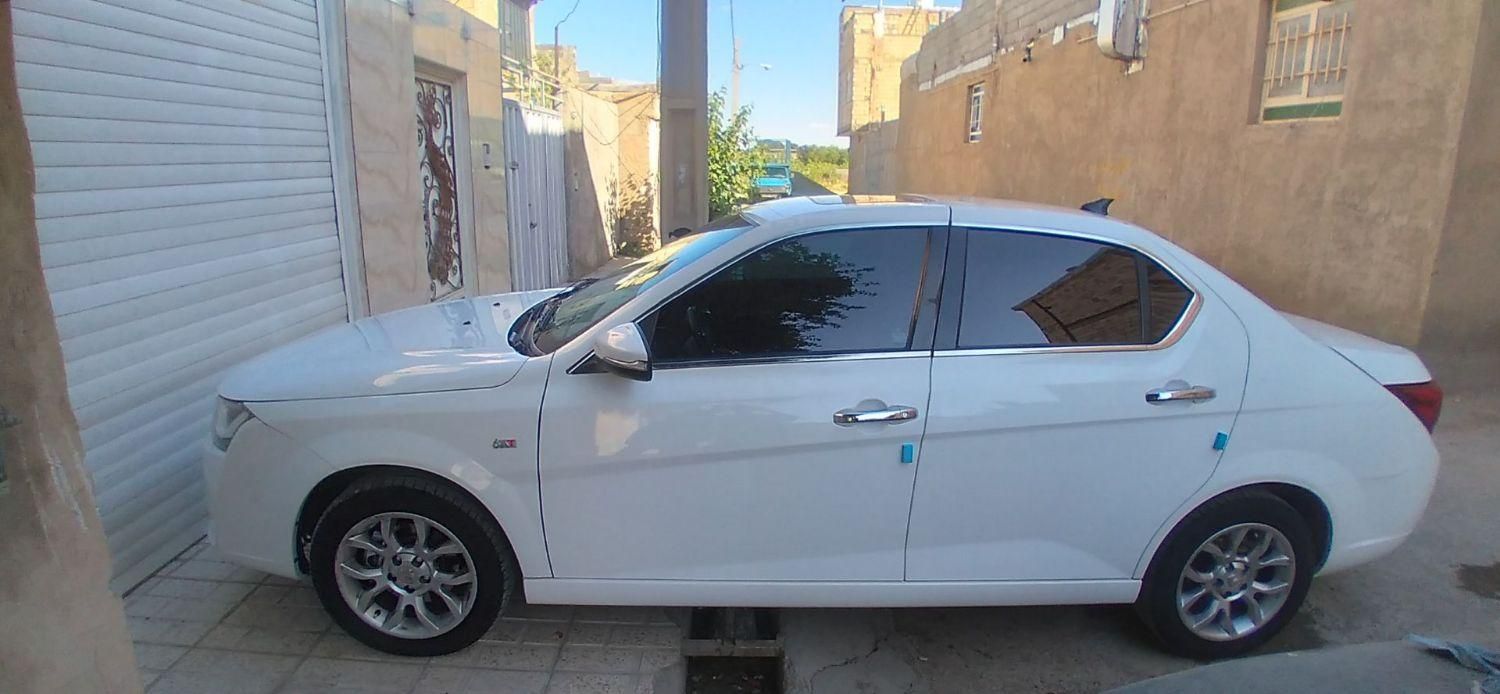 دنا پلاس اتوماتیک توربو - 1402