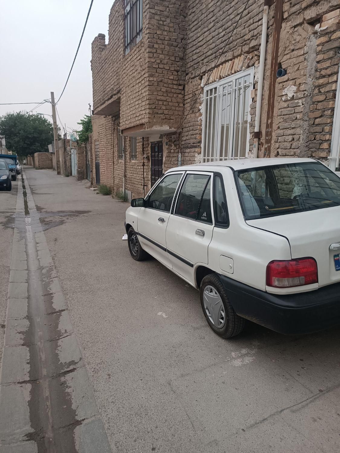 پراید صبا دنده‌ای - 1383