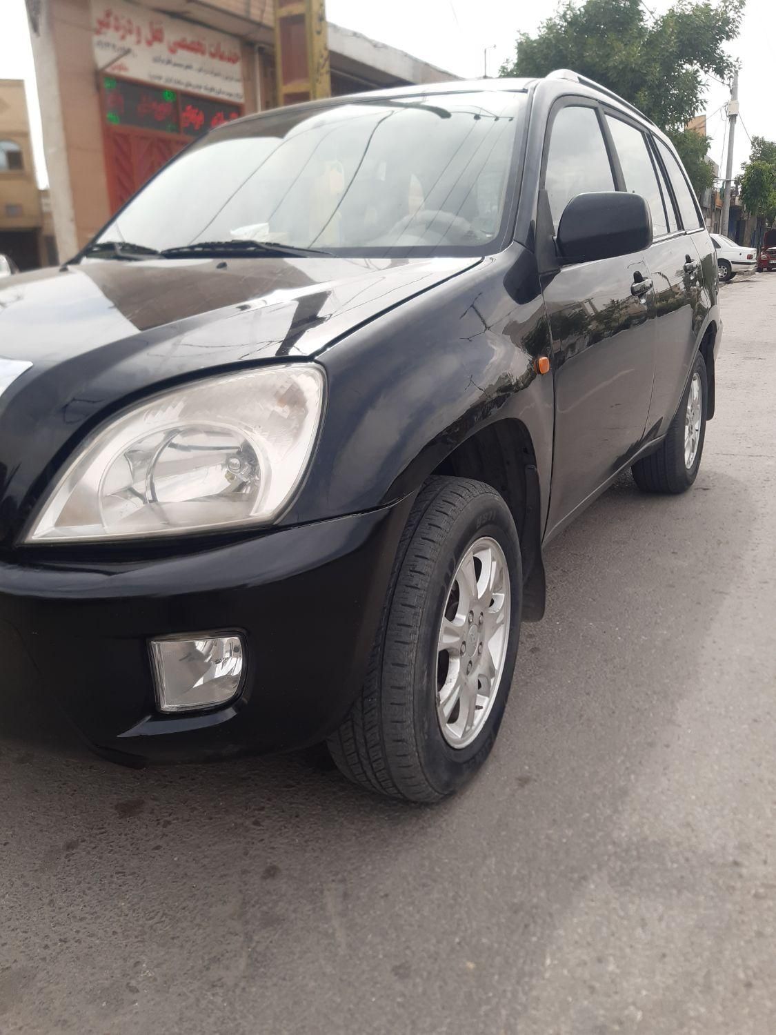 ام وی ام X33 دنده‌ای ساده - 2012