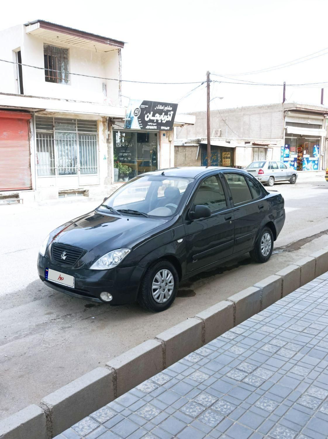 تیبا صندوق دار SX - 1393