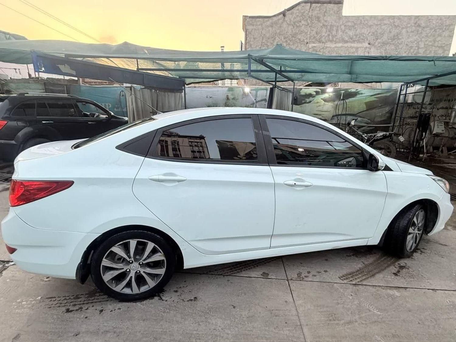 هیوندای اکسنت 1.6 لیتر ساده - 2014