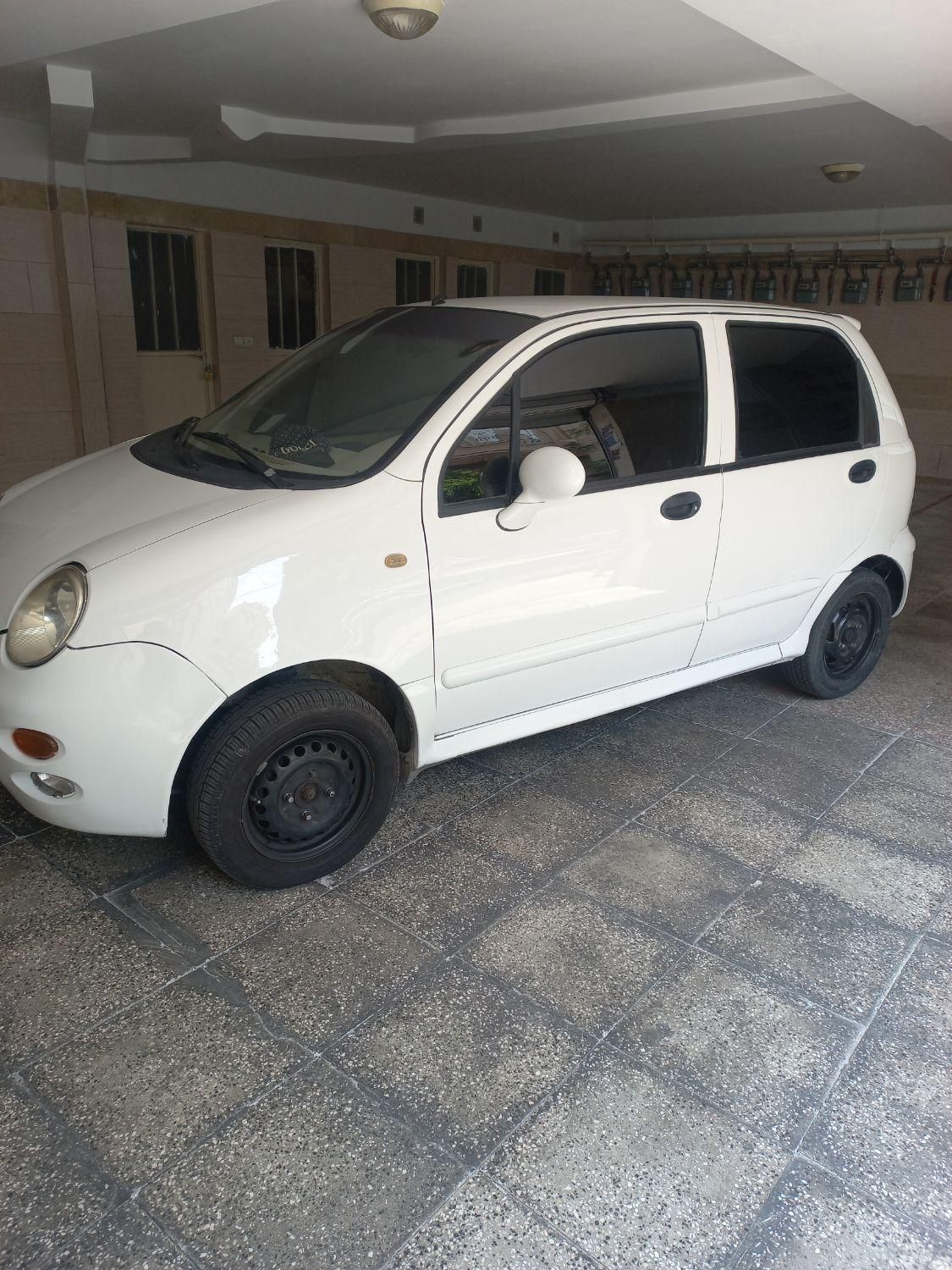 ام وی ام 110 چهار سیلندر دنده ای - 2009