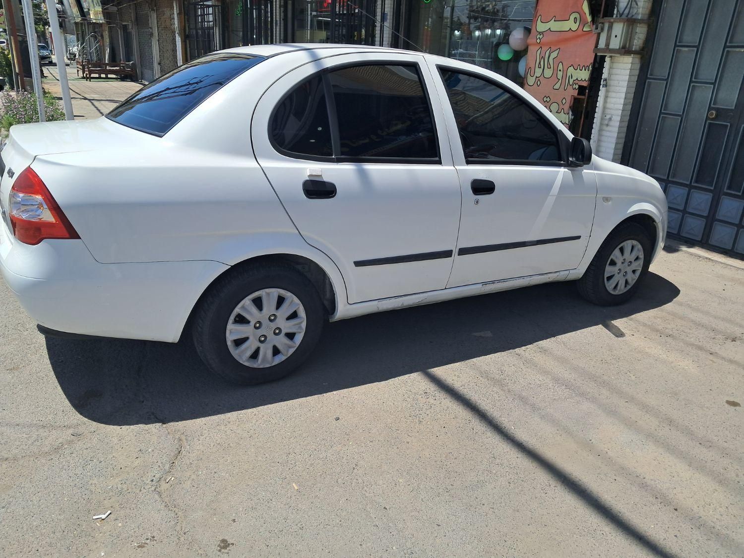 تیبا صندوق دار SX - 1400