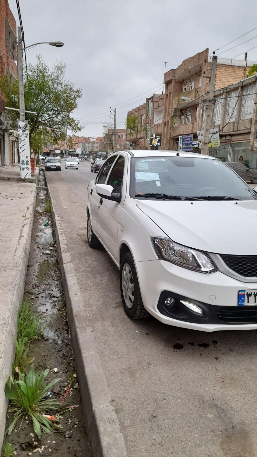 ساینا S دنده ای بنزینی - 1403