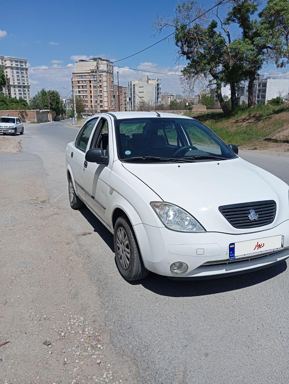تیبا صندوق دار SX - 1398