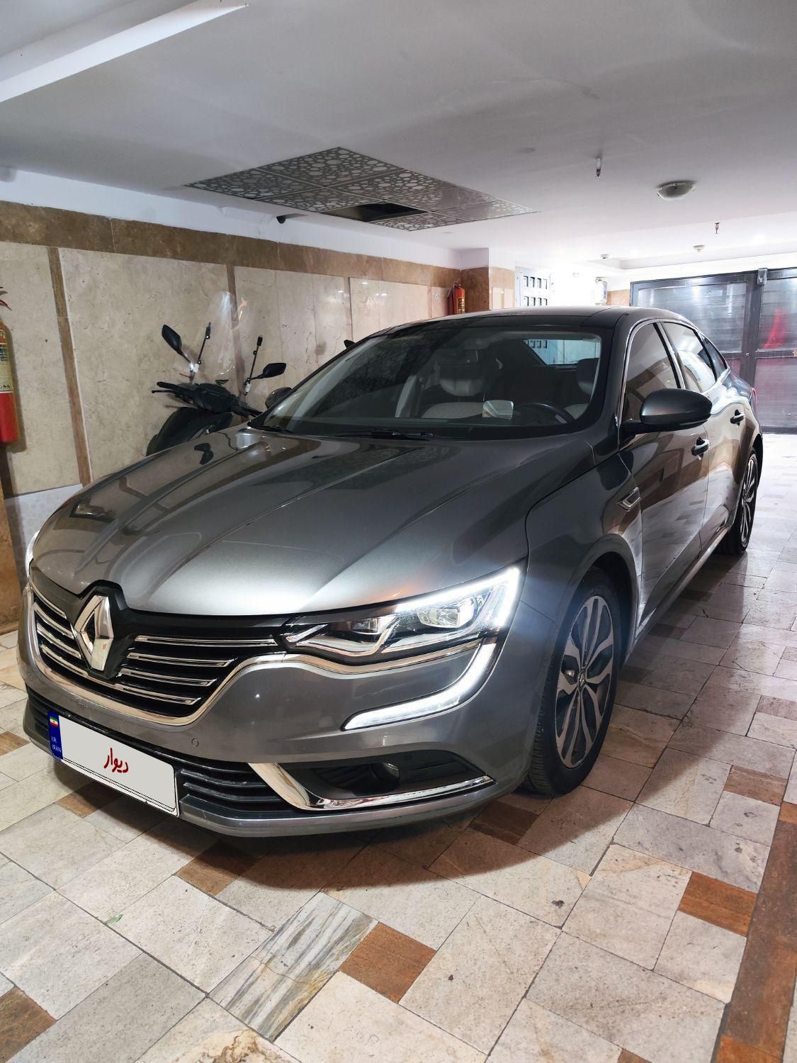 خودرو رنو، تالیسمان آگهی ann_17897505