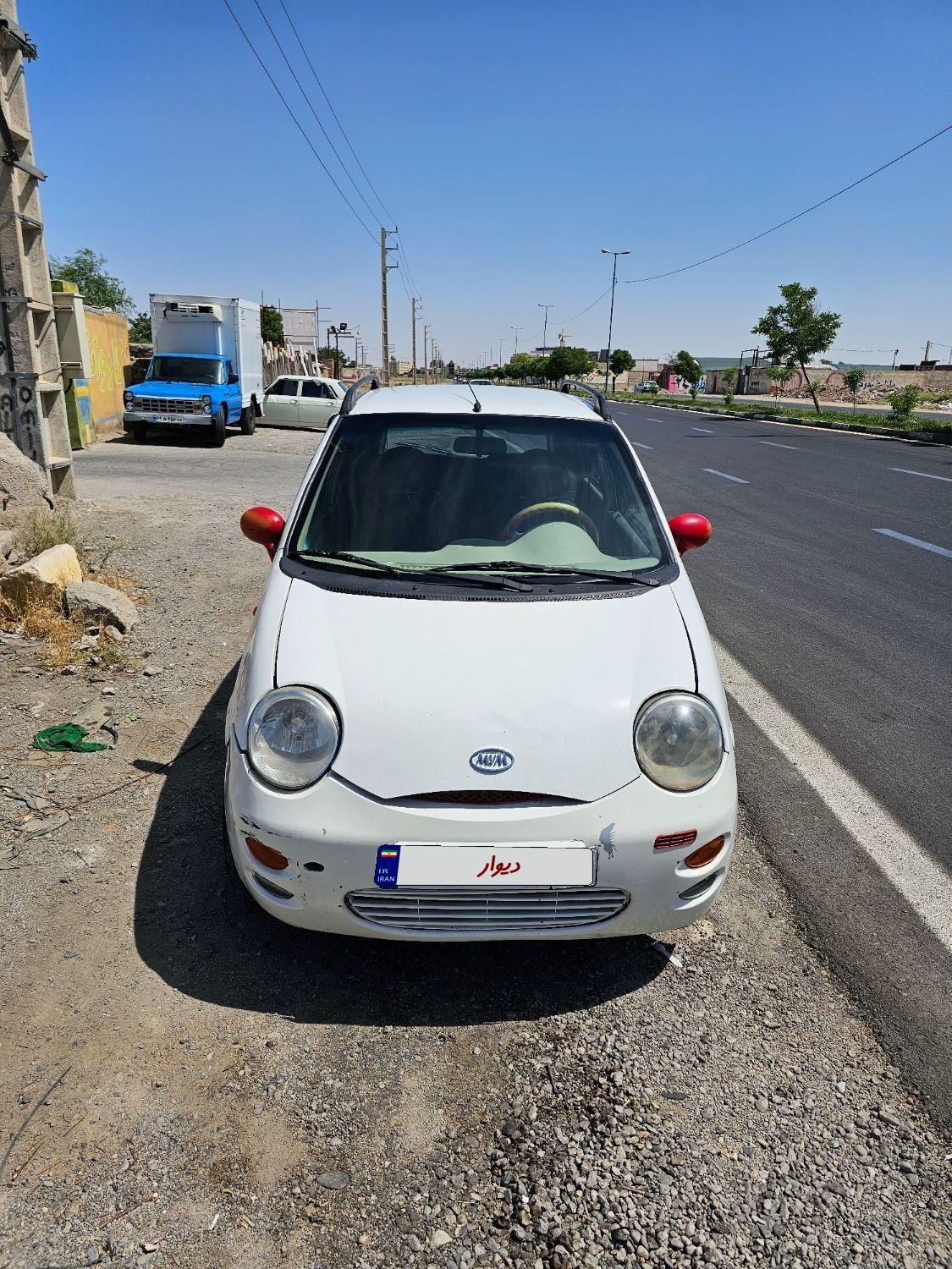 ام وی ام 110 چهار سیلندر دنده ای - 2012