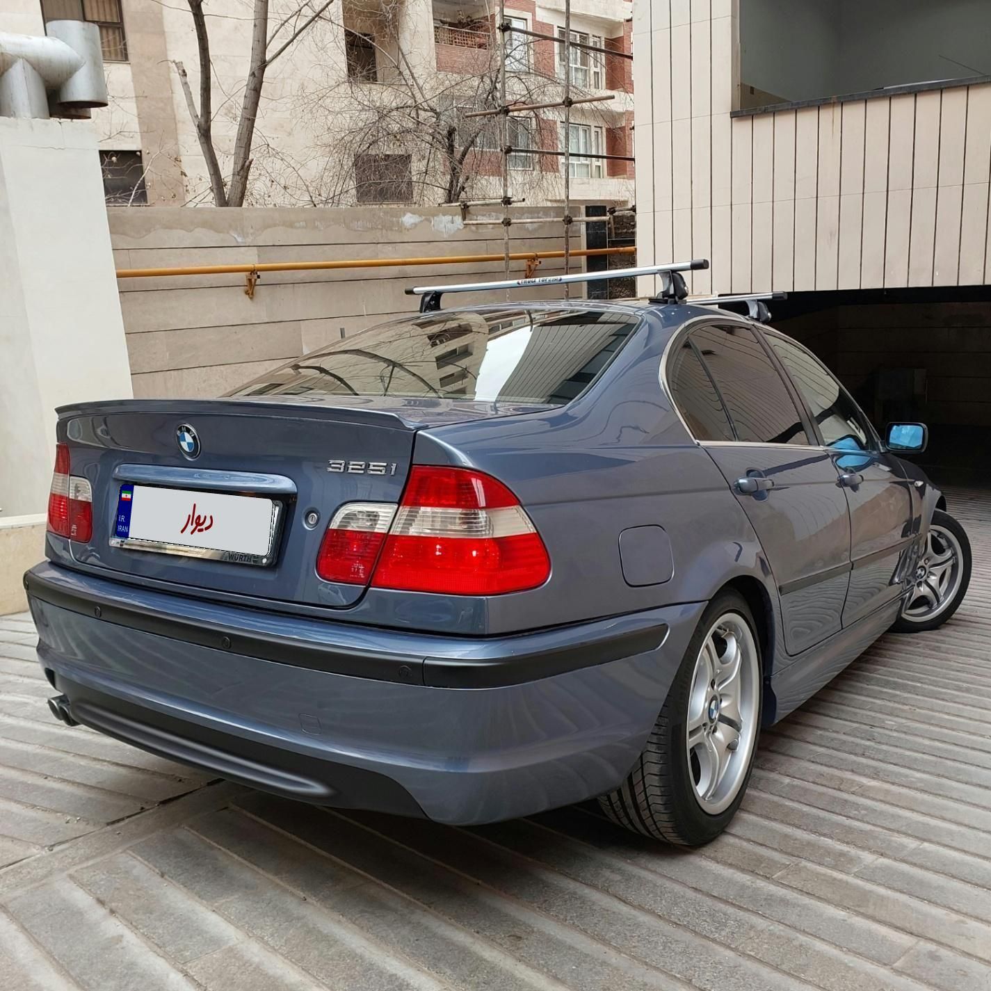ب ام و سری 3 سدان 325i - 2005