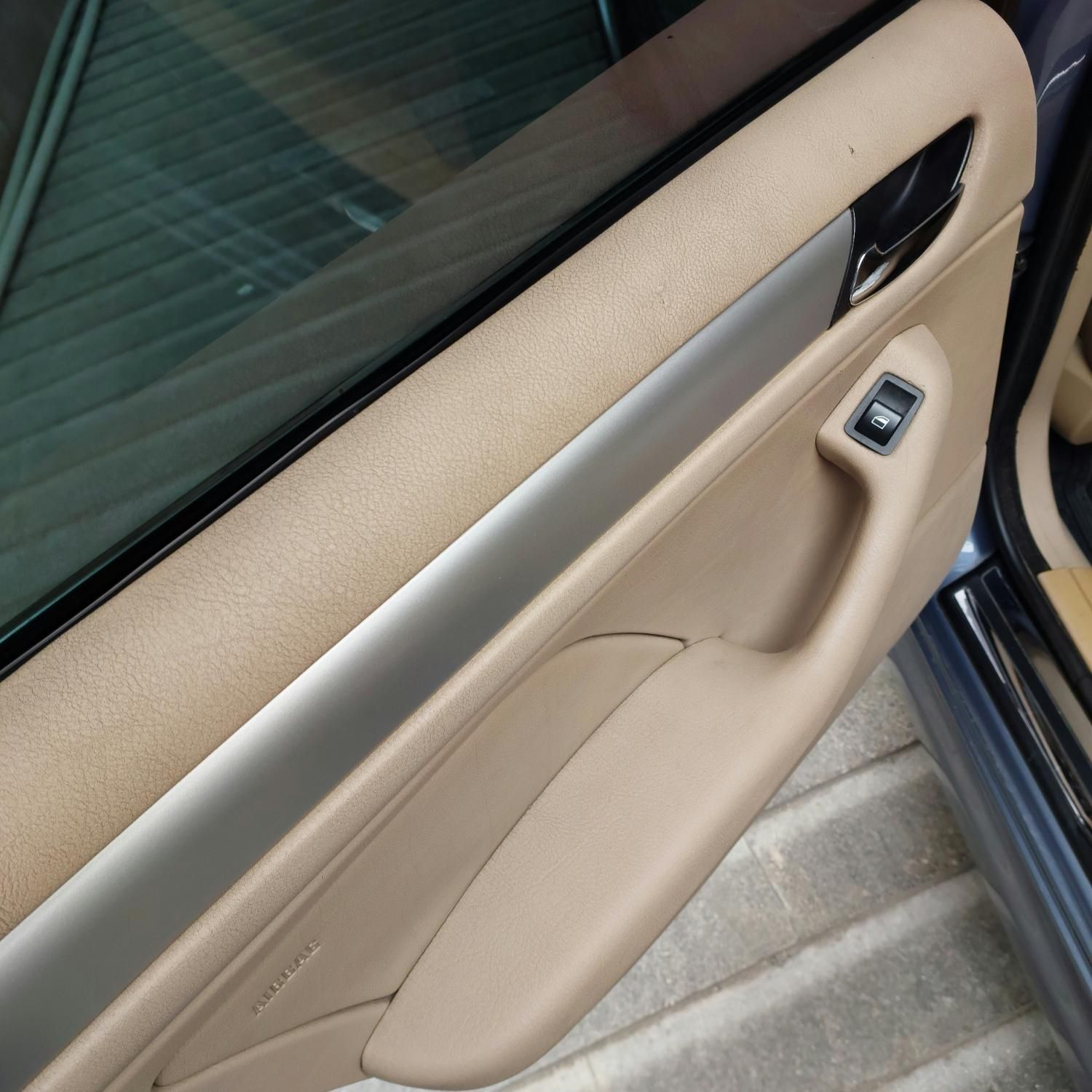 ب ام و سری 3 سدان 325i - 2005