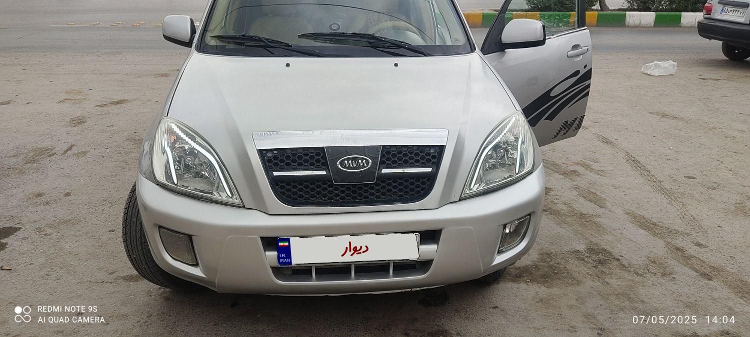 خودرو ام وی ام، X33 آگهی ann_17898151