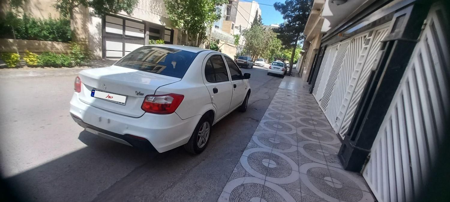 ساینا S دنده ای بنزینی - 1402