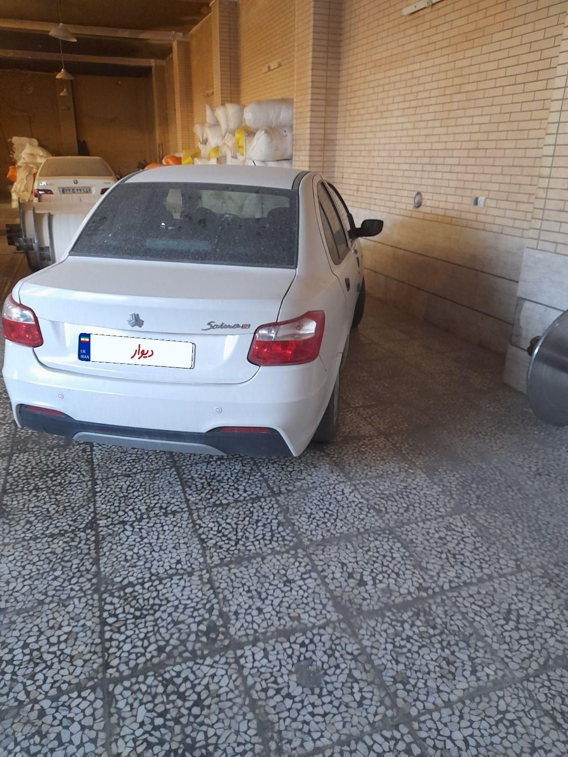 ساینا S دنده ای بنزینی - 1401