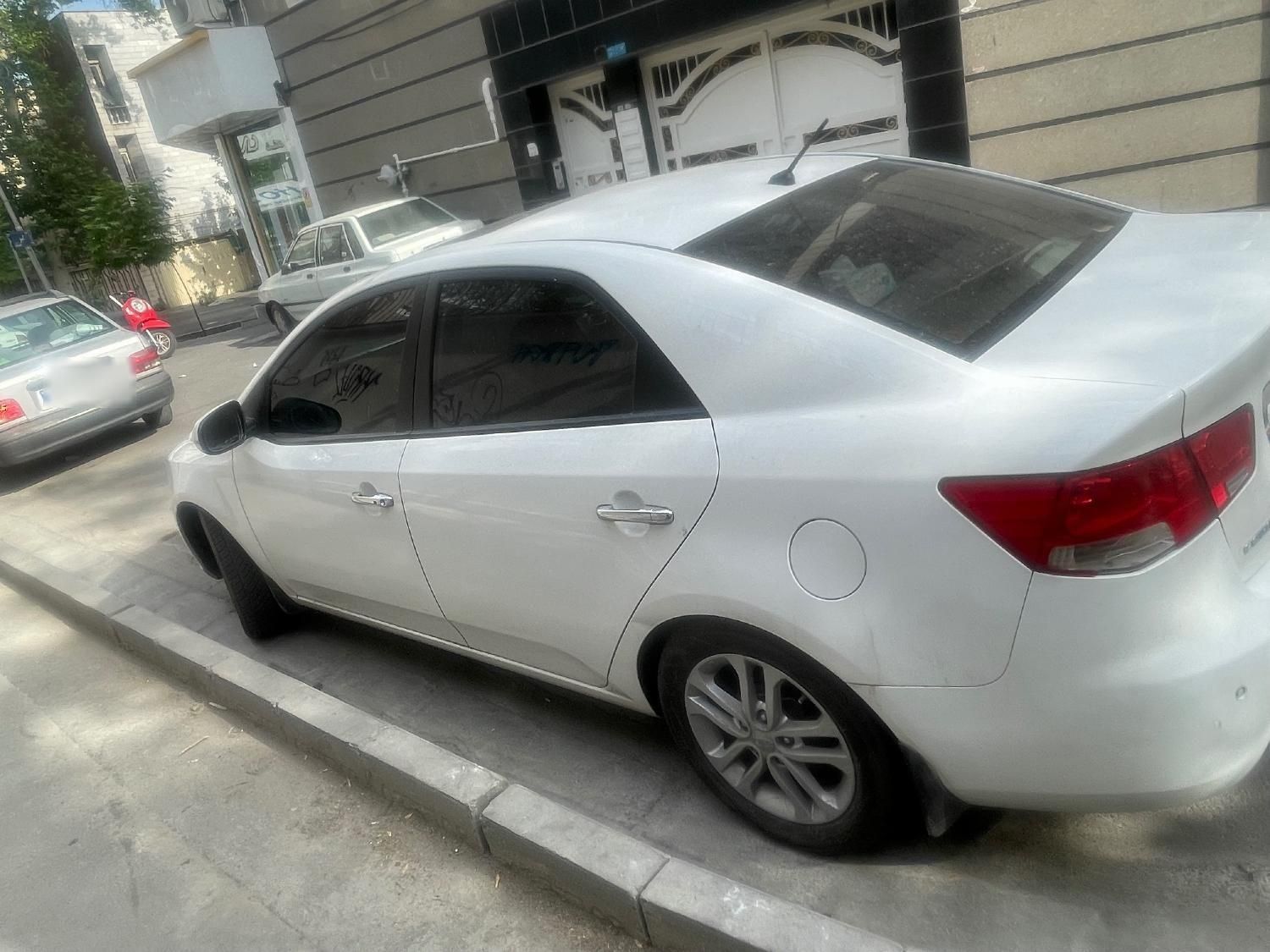 خودرو کیا، سراتو مونتاژ آگهی ann_17900864