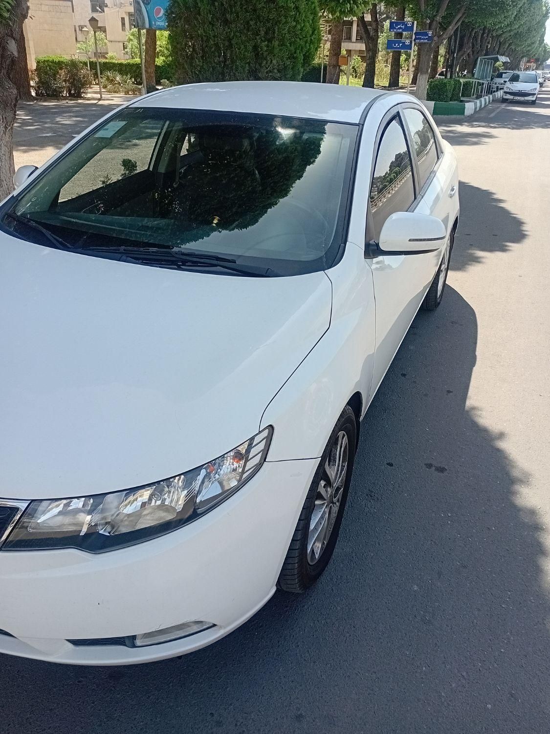 خودرو کیا، سراتو مونتاژ آگهی ann_17901061