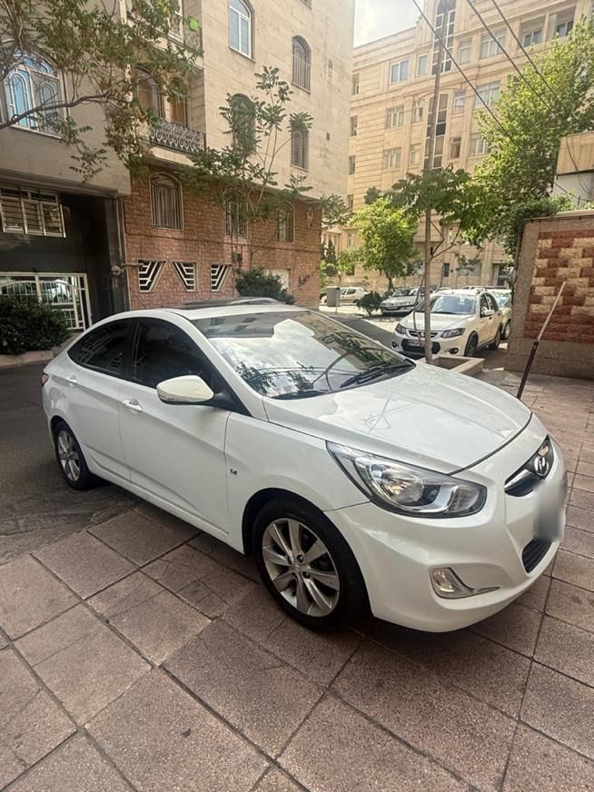 هیوندای اکسنت 1.6 لیتر ساده - 2013