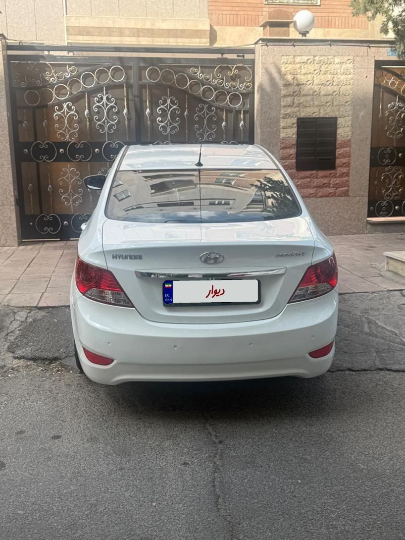 هیوندای اکسنت 1.6 لیتر ساده - 2013