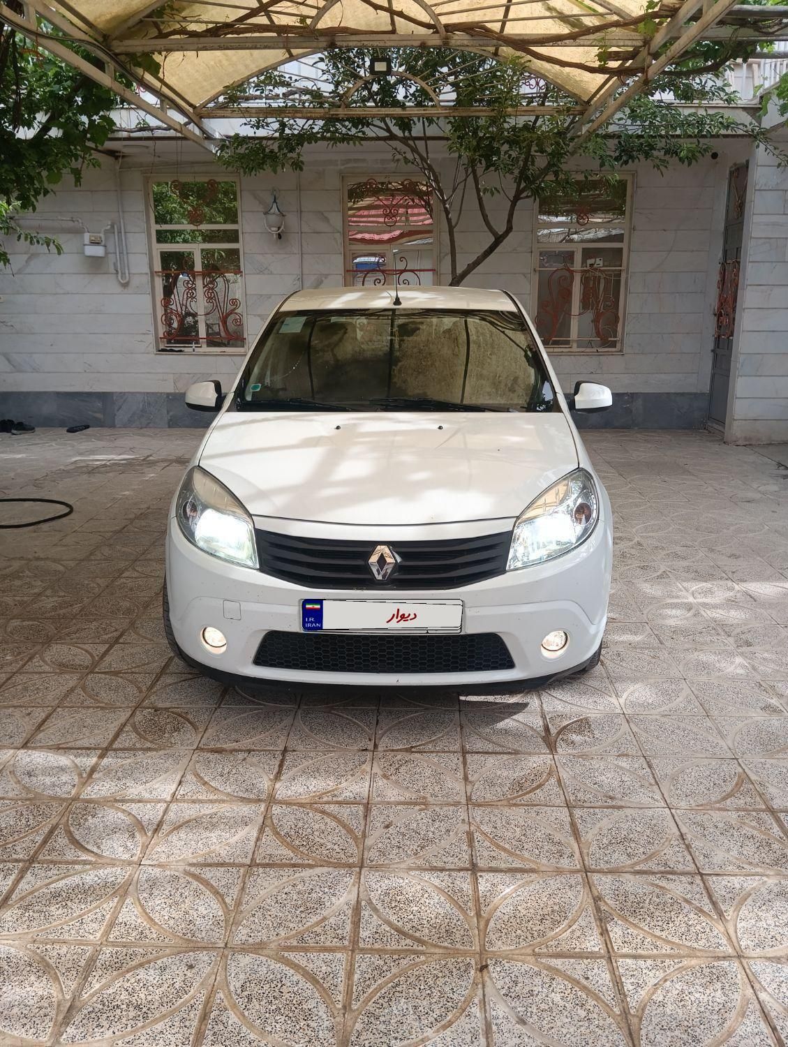 خودرو رنو، ساندرو آگهی ann_17902707