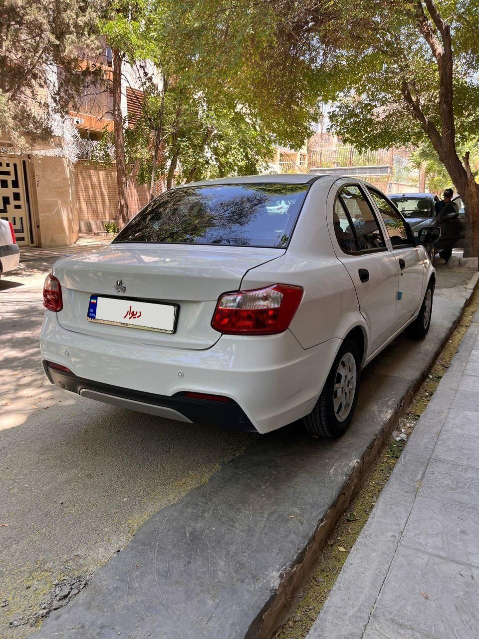 ساینا S دنده ای بنزینی - 1401