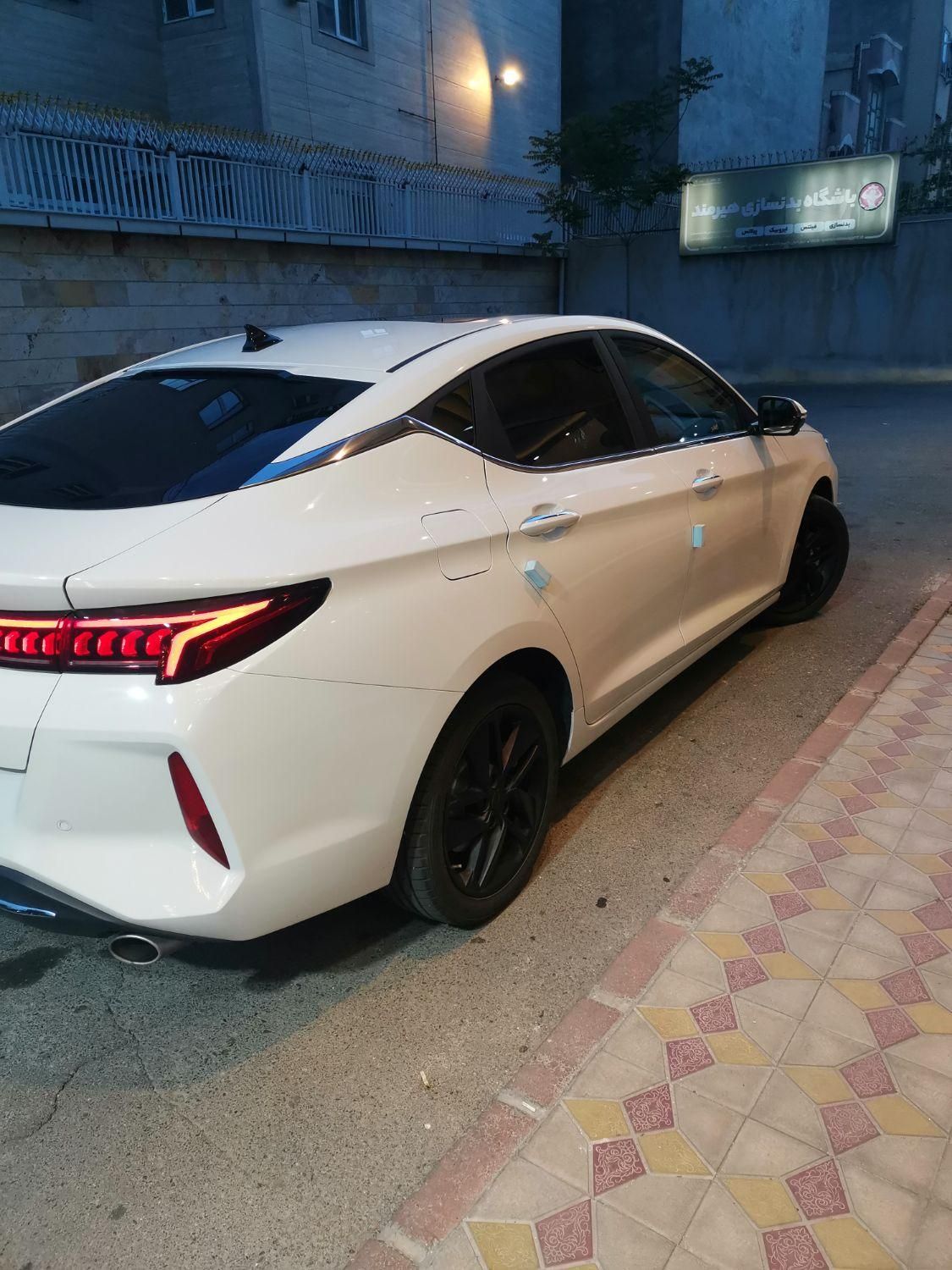 کی ام سی J7 اتوماتیک - 2024
