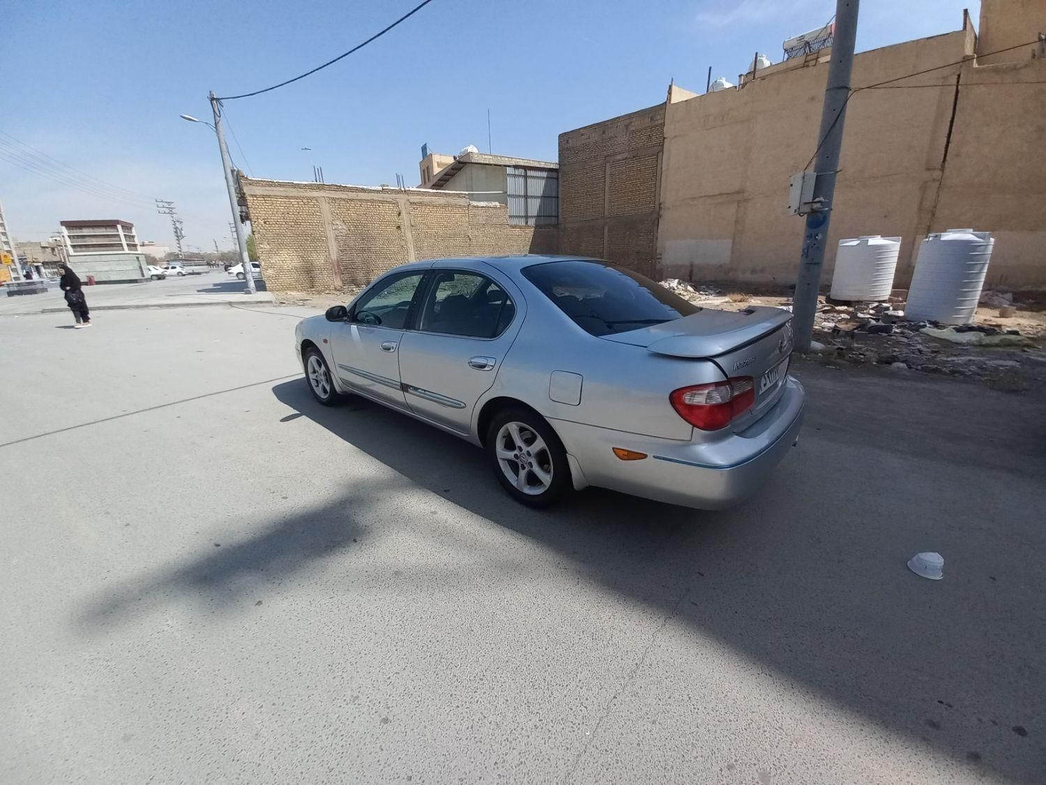 نیسان ماکسیما دنده‌ای - 2003