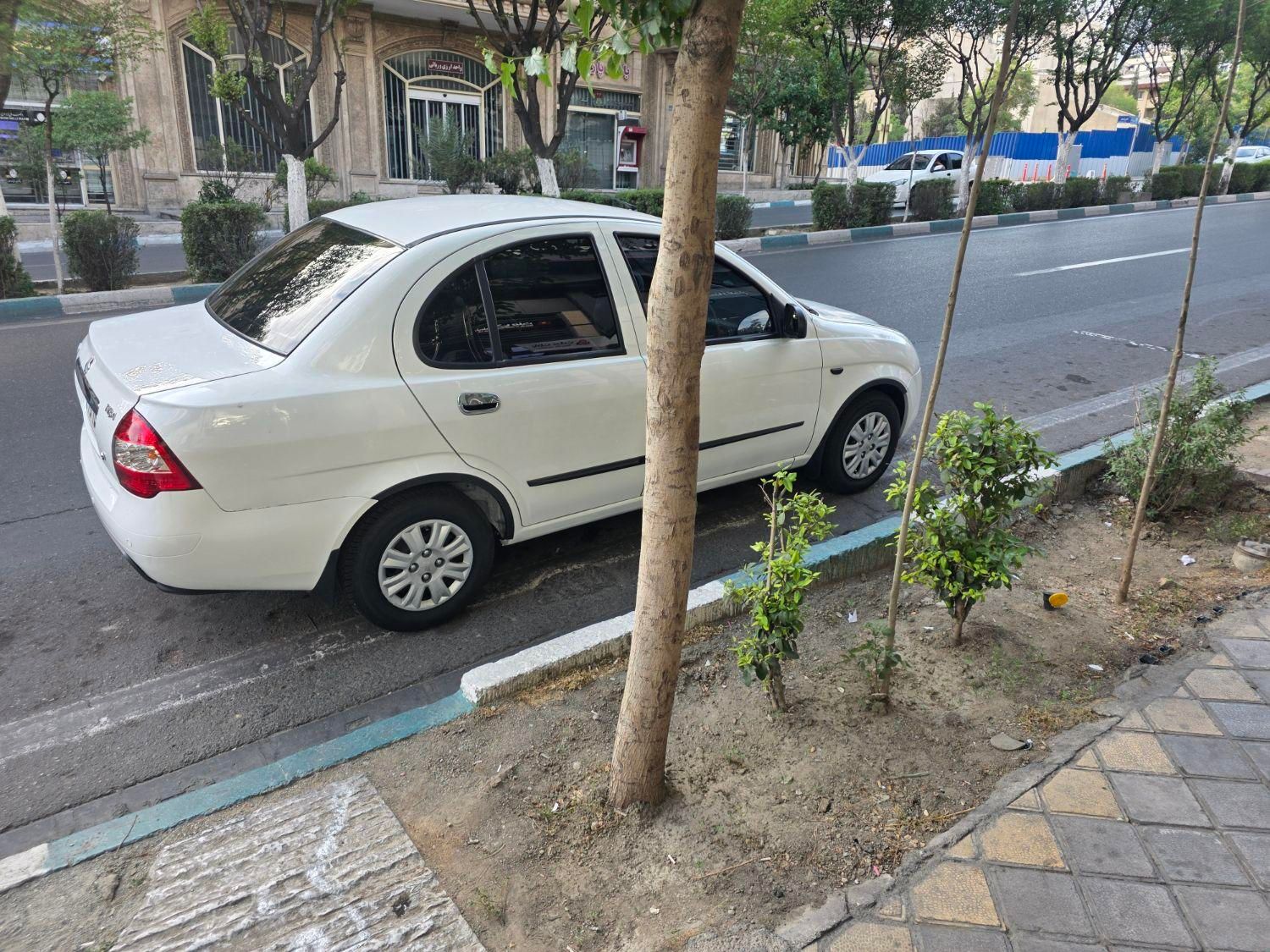 تیبا صندوق دار SX - 1396