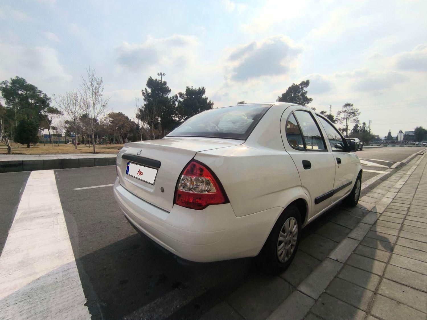 تیبا صندوق دار SX - 1395