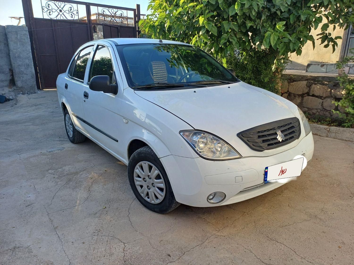تیبا صندوق دار EX - 1394
