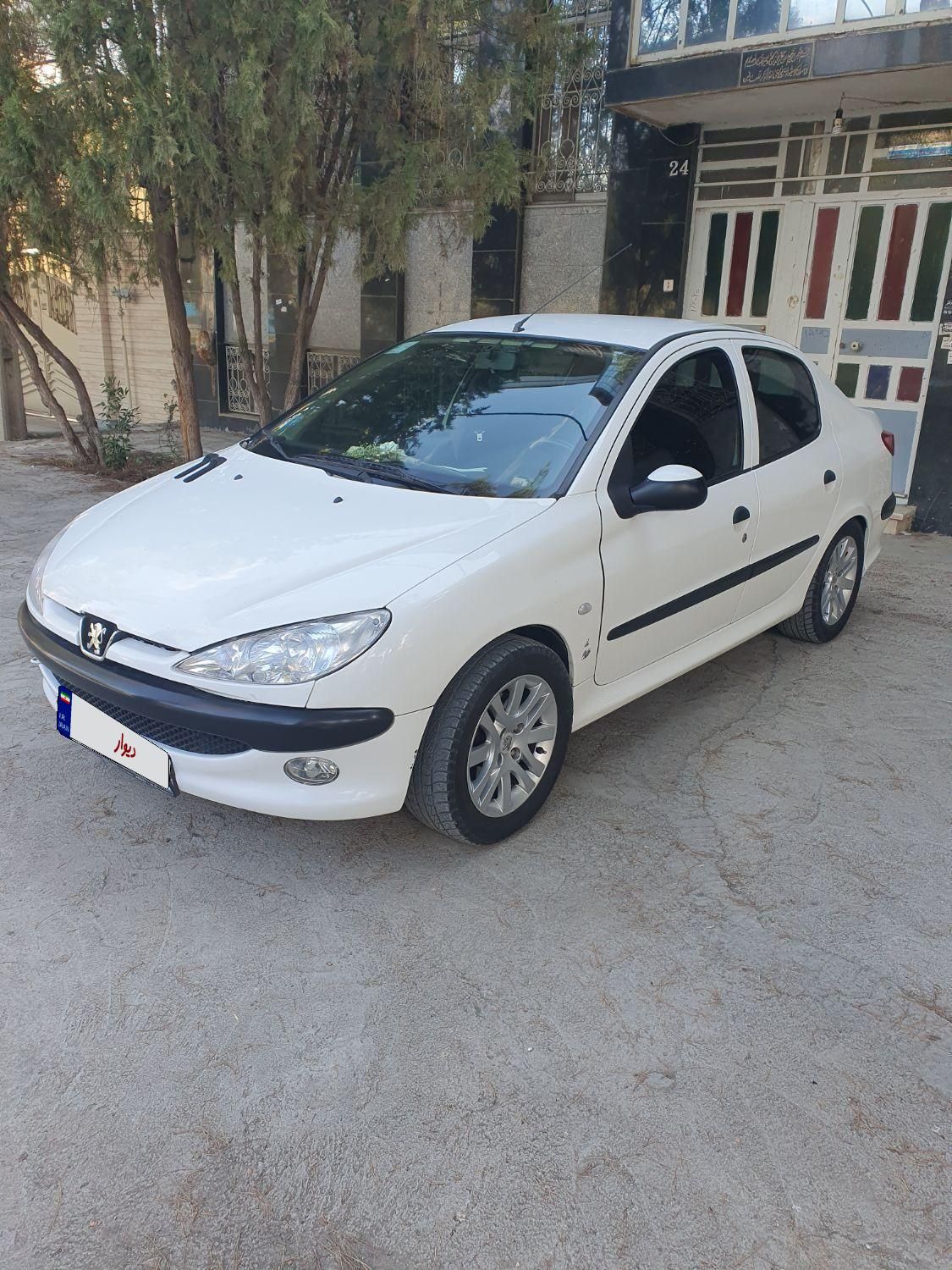 پژو 206 SD v8 - 1390