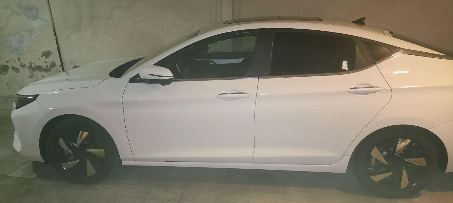 کی ام سی J7 اتوماتیک - 2024