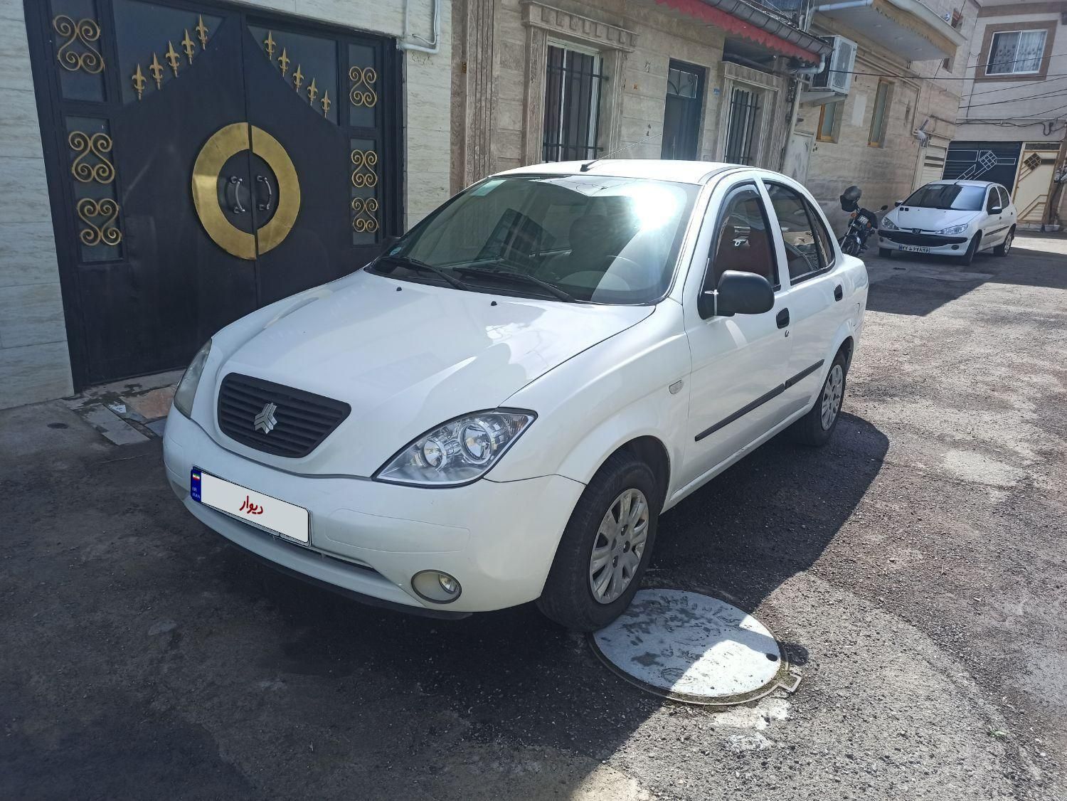 تیبا صندوق دار SX - 1401