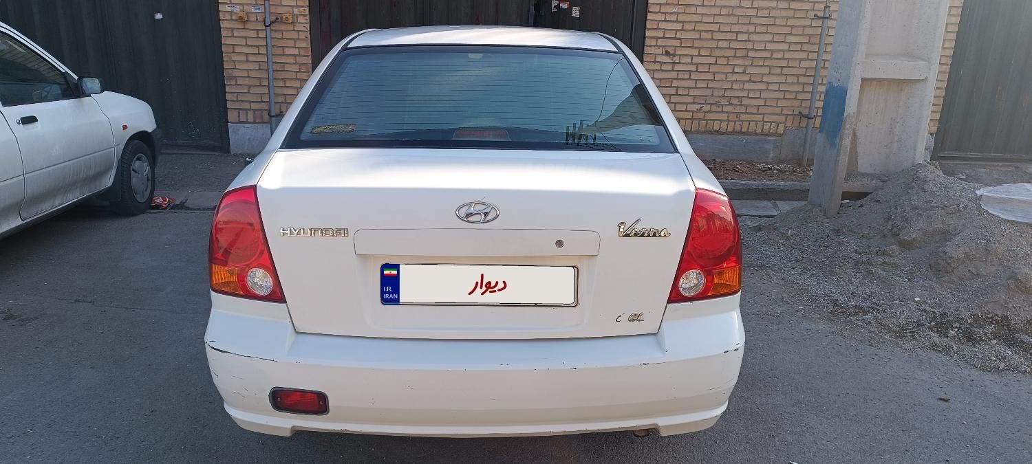 هیوندای ورنا اتوماتیک - 2009