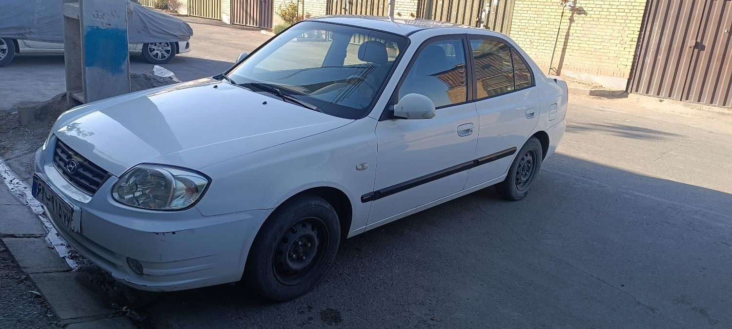 هیوندای ورنا اتوماتیک - 2009