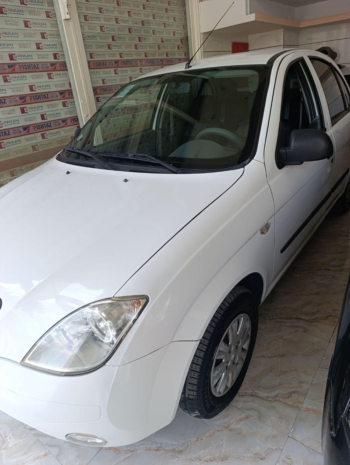 تیبا صندوق دار SX - 1401