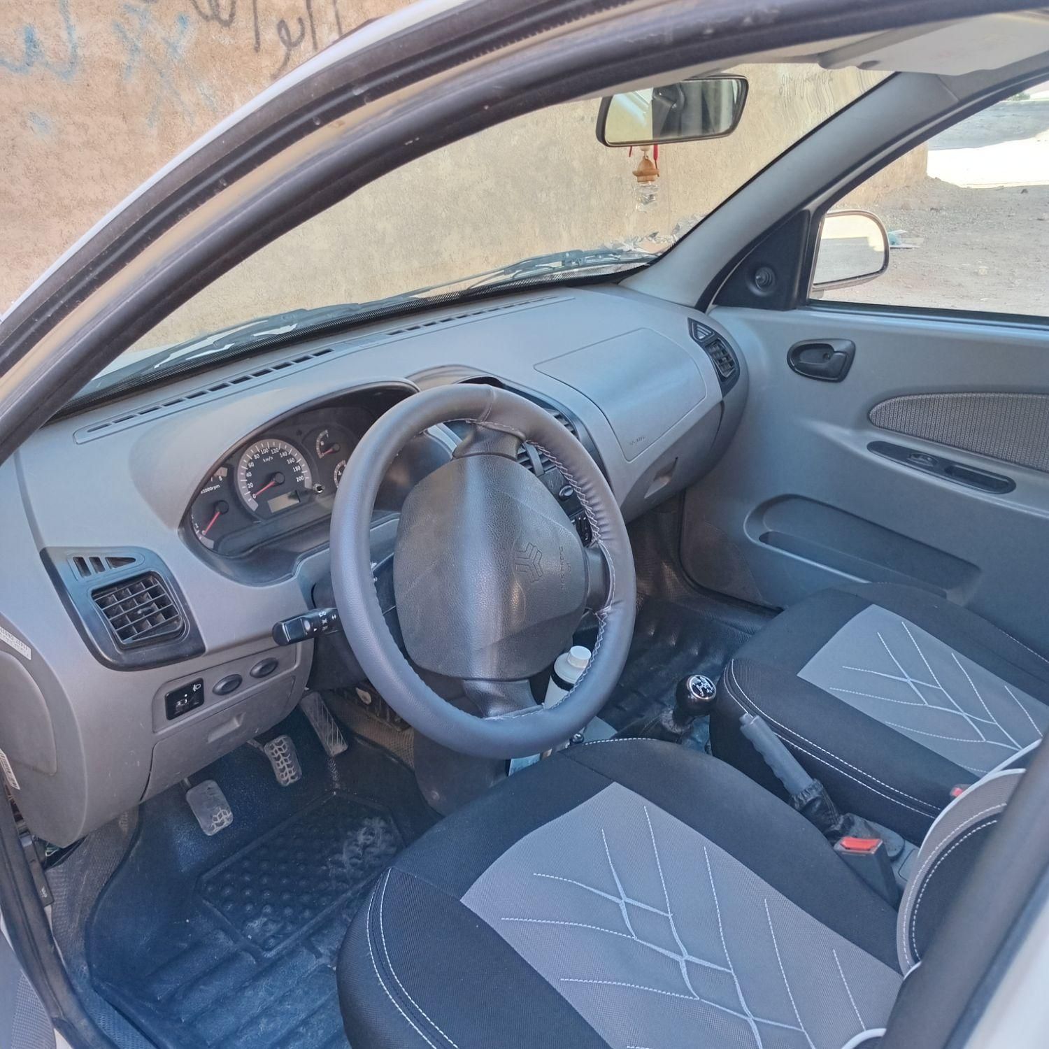 تیبا صندوق دار SX - 1398
