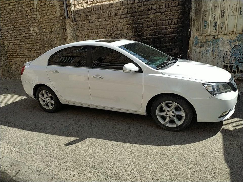 جیلی امگرند 7 دنده‌ای - 2013