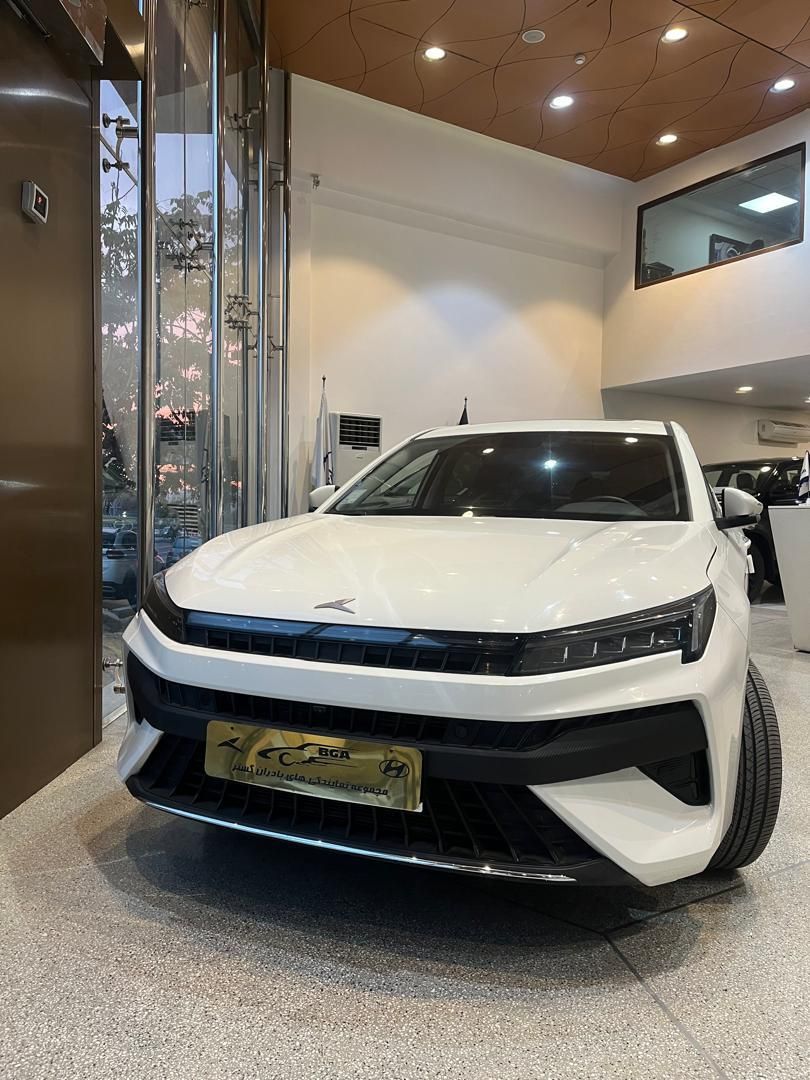 کی ام سی J7 اتوماتیک - 2025