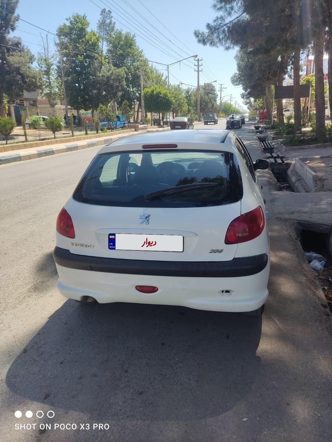پژو 206 تیپ 3 - 1396