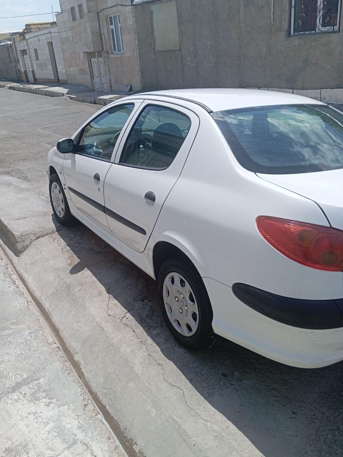 پژو 206 SD v8 - 1393