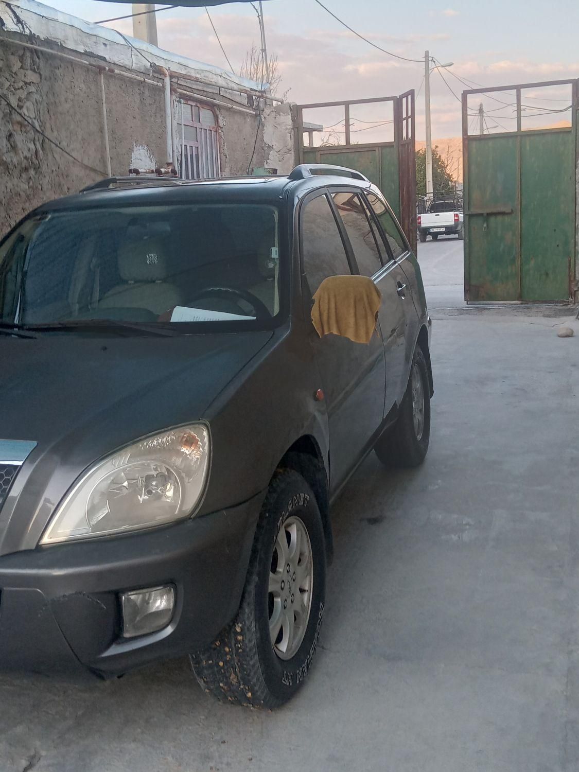 ام وی ام X33 دنده‌ای ساده - 2011