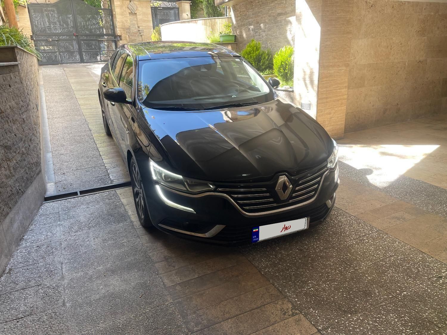 خودرو رنو، تالیسمان آگهی ann_17916080