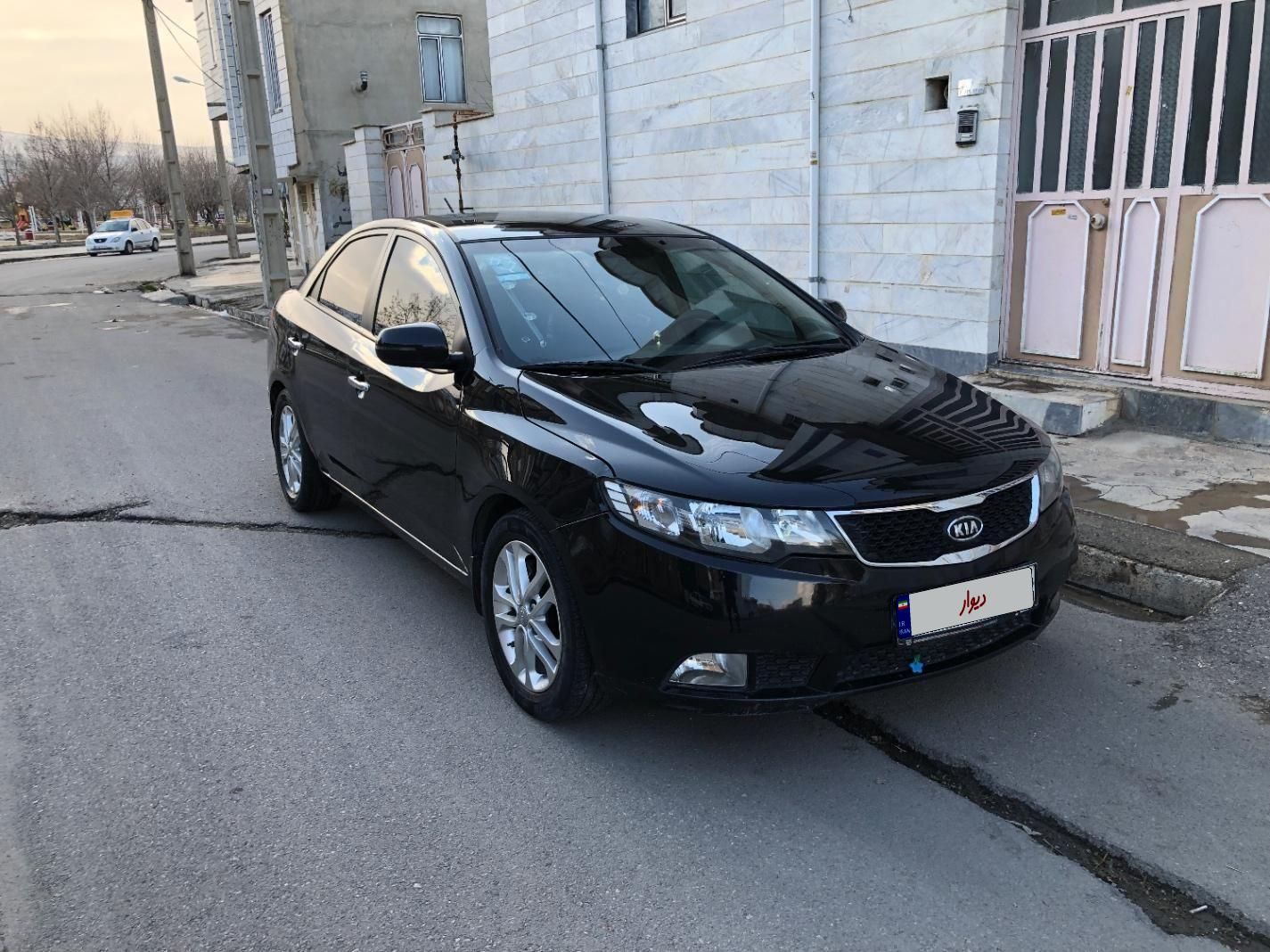 خودرو کیا، سراتو مونتاژ آگهی ann_17916599