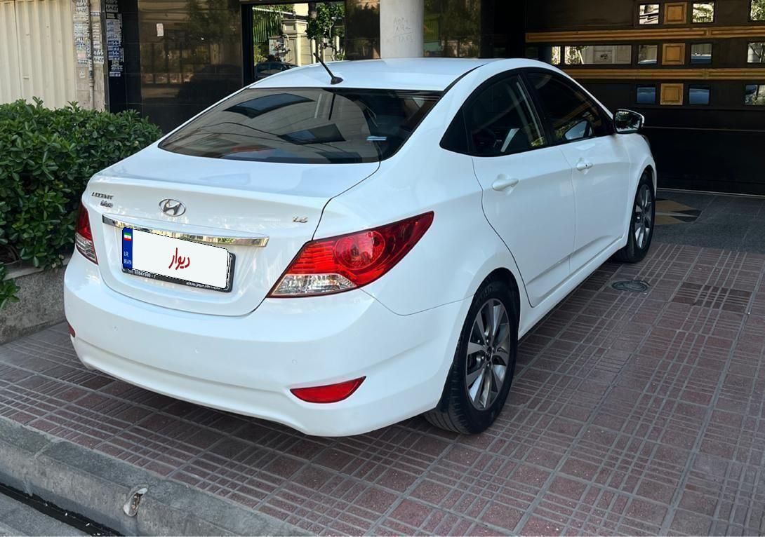 هیوندای اکسنت 1.6 لیتر بلو - 2016