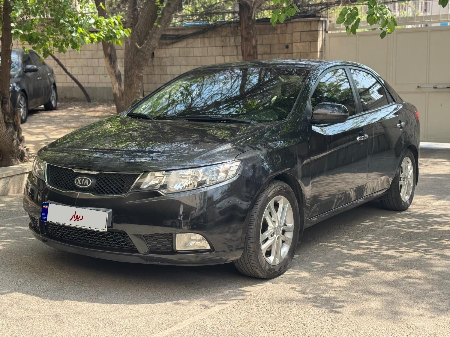 خودرو کیا، سراتو مونتاژ آگهی ann_17917526
