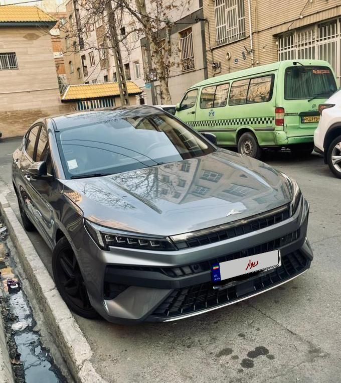 خودرو کی ام سی، J7 آگهی ann_17917607
